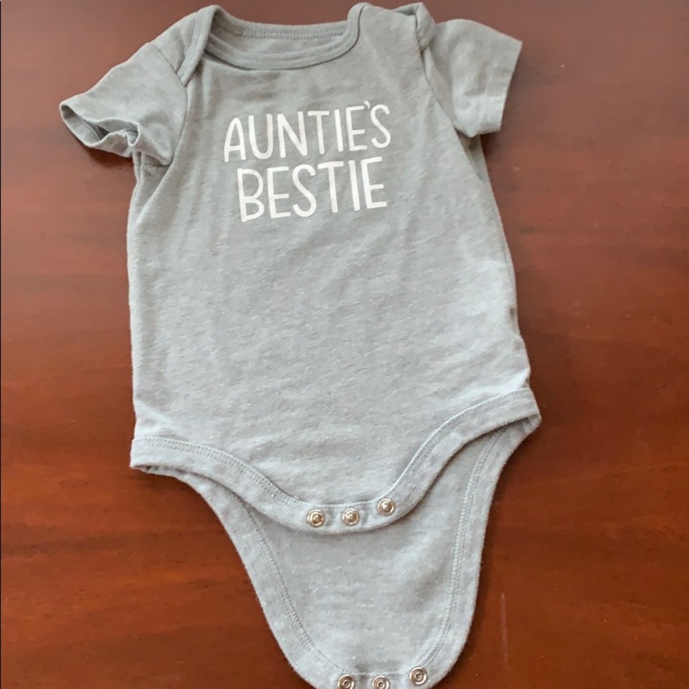Aunt baby onesie